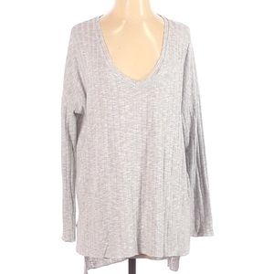 Out From Under oversized pullover v neck light sweater small